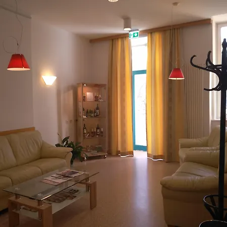 Haus Mobene - Garni Грац