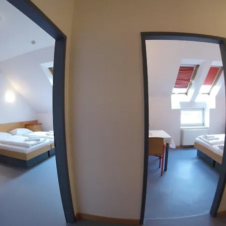 מלון Haus Mobene - Garni גראץ