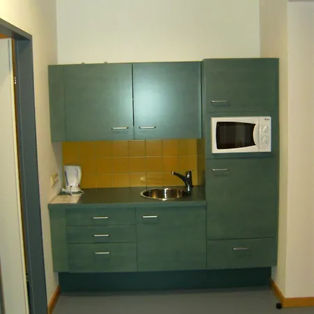 Haus Mobene - Garni מלון 3*