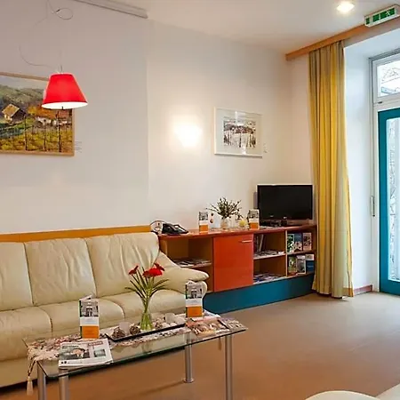 Haus Mobene - Garni Hotel