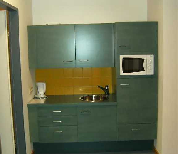 Haus Mobene - Garni Отель Грац